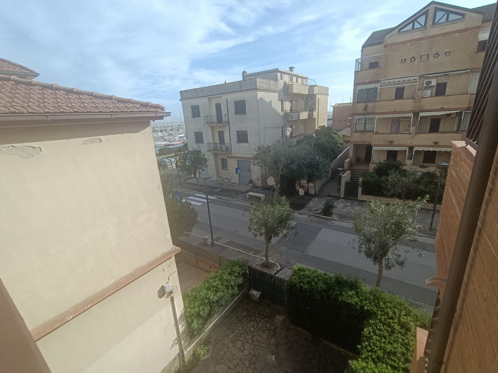 APPARTAMENTO CON TERRAZZA RIF C81 — foto 4